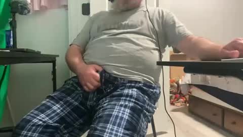 Allergictolove online show from October 30, 11:27 pm