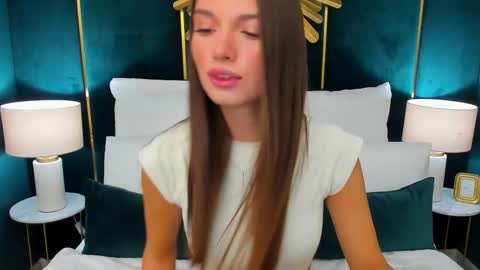 Lexi online show from September 16, 5:10 am