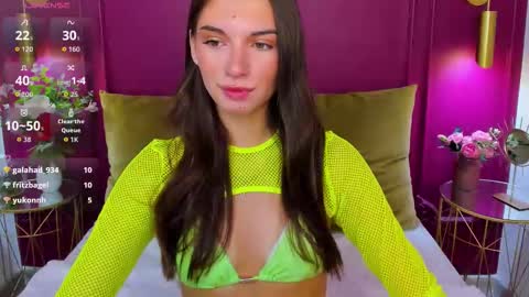 Lexi online show from October 22, 5:43 am