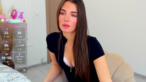 Lexi online show from February 5, 7:12 am