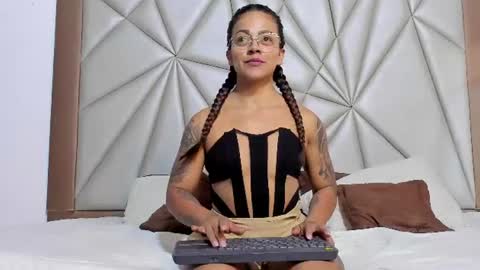 Allison Owenns online show from June 13, 3:39 am