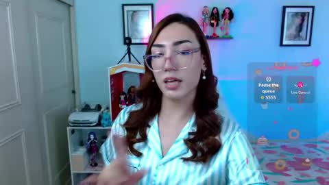  online show from May 22, 7:09 pm