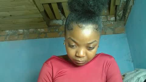 allizida01 online show from February 14, 4:32 pm