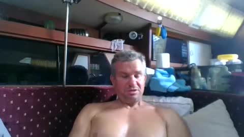 allnaked4 online show from May 17, 9:35 pm