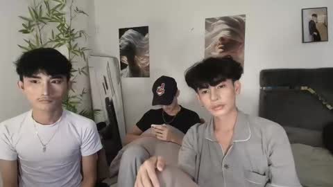 kim and josh online show from May 19, 8:05 pm