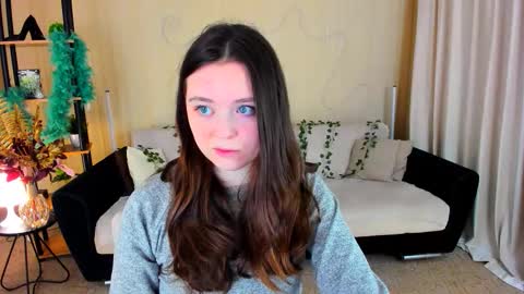 alluringeyess online show from December 3, 4:29 pm