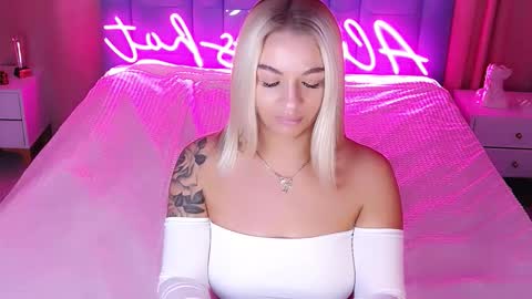 AlwaysHot online show from October 29, 3:08 am