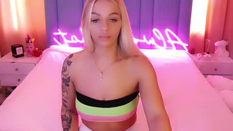 AlwaysHot online show from March 8, 6:21 am