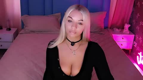 AlwaysHot online show from June 7, 2:17 am