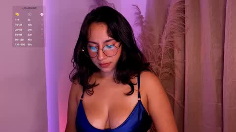 A L L I E online show from January 9, 11:32 pm