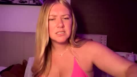 allyanalangel online show from April 7, 5:31 am