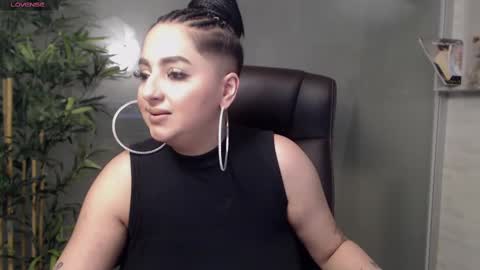         online show from March 3, 11:03 pm