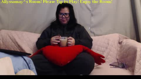 Allyssamay online show from November 16, 3:30 am