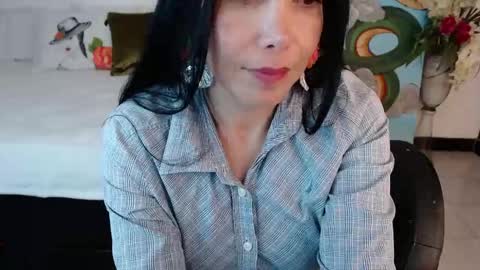 alma_art_ online show from May 26, 9:43 pm