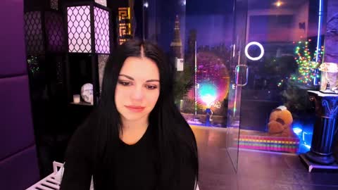 Snapshot of alma_pearl chatting on February 26, 7:23 am Alma online show from February 26, 7:23 am