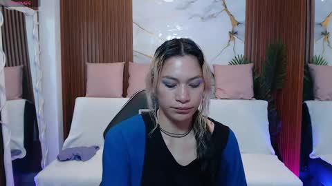 alonddra_tay online show from May 6, 12:00 pm