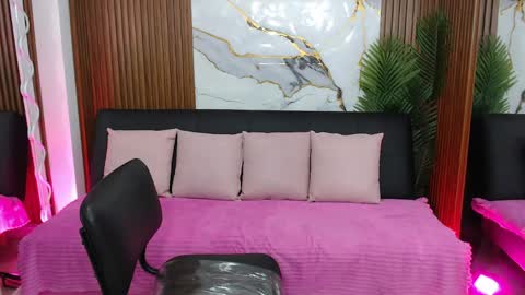 alonddra_tay online show from April 23, 11:51 am