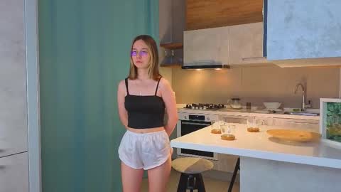 Alorena online show from December 17, 4:14 pm