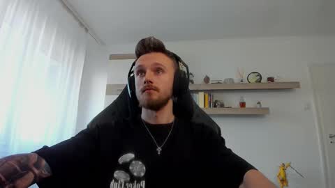 Andi online show from November 22, 10:57 am