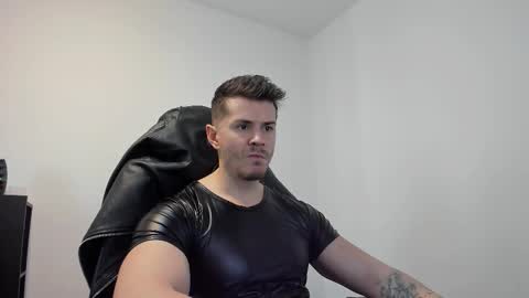 Snapshot of alphagodleatherking92 chatting on October 20, 7:13 am LeatherMaster online show from October 20, 7:13 am