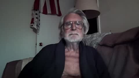 AlphaUniform online show from December 20, 8:01 pm