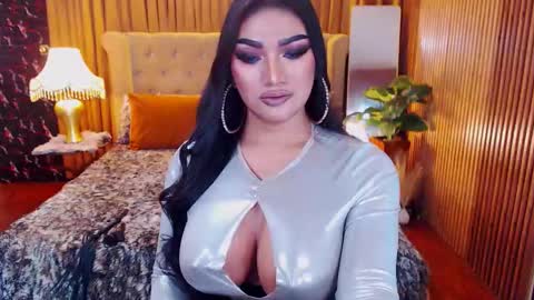 Alura Jhenson online show from March 6, 9:47 pm