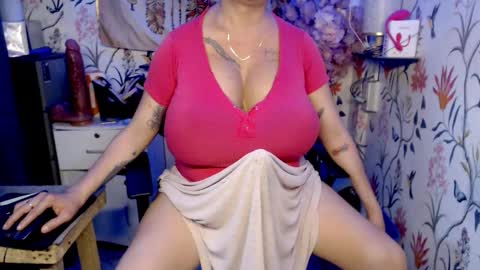 SARAHEYHEYHUGECOCK online show from December 19, 1:45 am