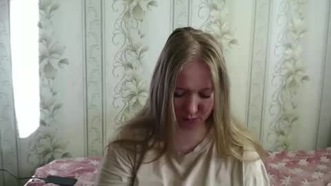 alya764770 online show from May 15, 11:12 pm
