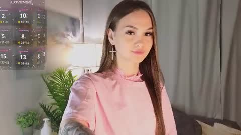Mona online show from July 26, 4:04 pm