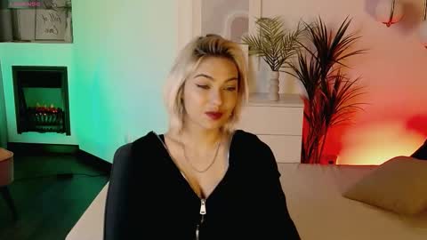 Alysia online show from October 7, 2:13 pm