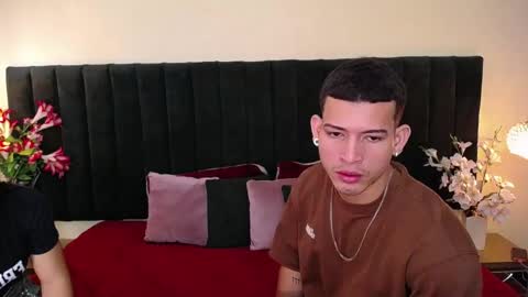 ALYSON Y ETHAN online show from January 12, 1:18 pm