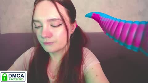 Alyssa online show from December 19, 8:54 am