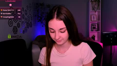 alyssamoan online show from November 28, 2:24 pm