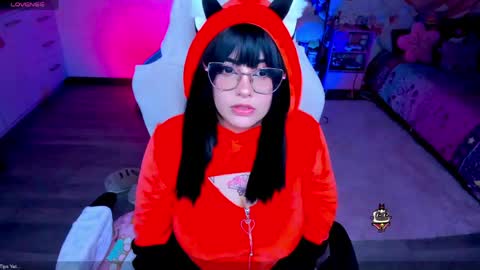  . Monday to Saturday at 10pm and 6am Colombia time online show from April 17, 3:20 am