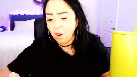 Alyssiaamorexo online show from July 8, 10:13 pm