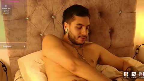 Amadeo Wild online show from April 18, 4:47 am