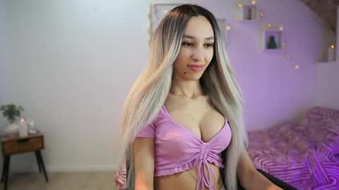 Amai  Liu online show from March 7, 7:05 pm