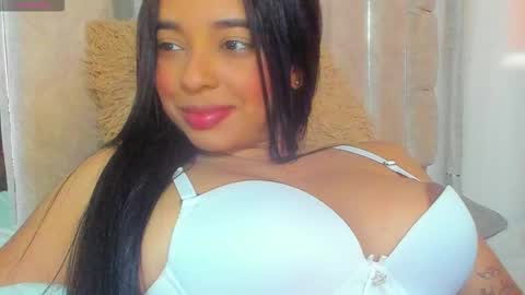 Amaia Mendoza online show from February 5, 8:01 pm