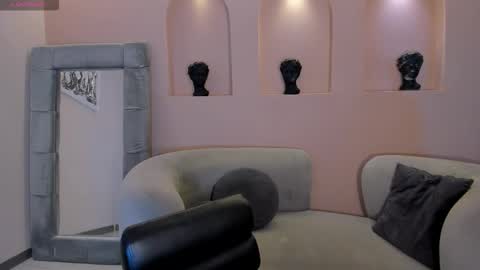 Amalia cruss online show from March 10, 8:57 pm