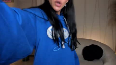 Amalia cruss online show from September 18, 8:57 pm