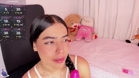 Amalia    real MIA  online show from October 10, 5:02 am