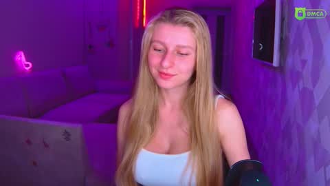 Amalia online show from November 16, 2:41 pm