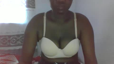 Snapshot of amanda1523 chatting on October 20, 3:44 am Lin online show from October 20, 3:44 am