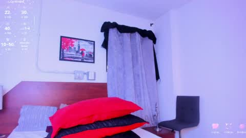 amanda29_ online show from April 13, 7:18 pm