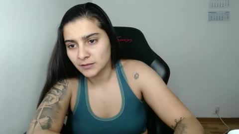 The queen of the biceps  online show from January 13, 7:54 pm