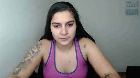 The queen of the biceps  online show from February 1, 11:46 pm