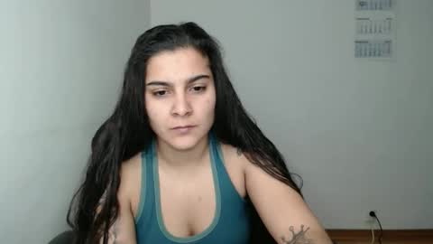 The queen of the biceps  online show from February 24, 5:05 pm