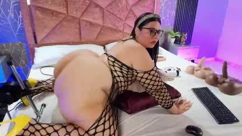 Amanda cruz online show from November 25, 1:15 am