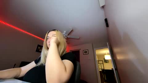 Amanda online show from October 7, 11:17 am