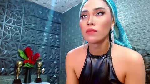 amandaleon online show from January 6, 12:13 pm